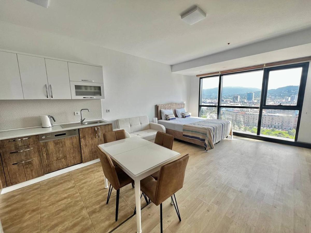 Apartments With Sea And Mountain Views, Portа Batumi Tower Esterno foto