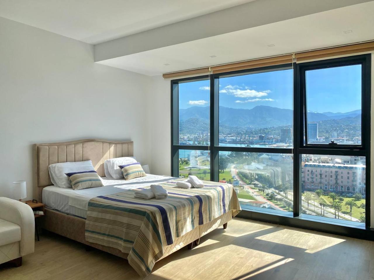 Apartments With Sea And Mountain Views, Portа Batumi Tower Esterno foto