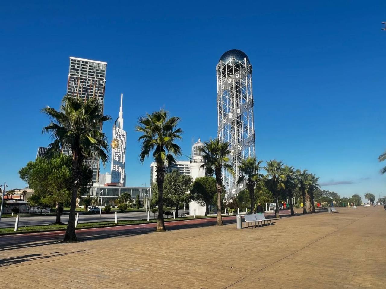Apartments With Sea And Mountain Views, Portа Batumi Tower Esterno foto