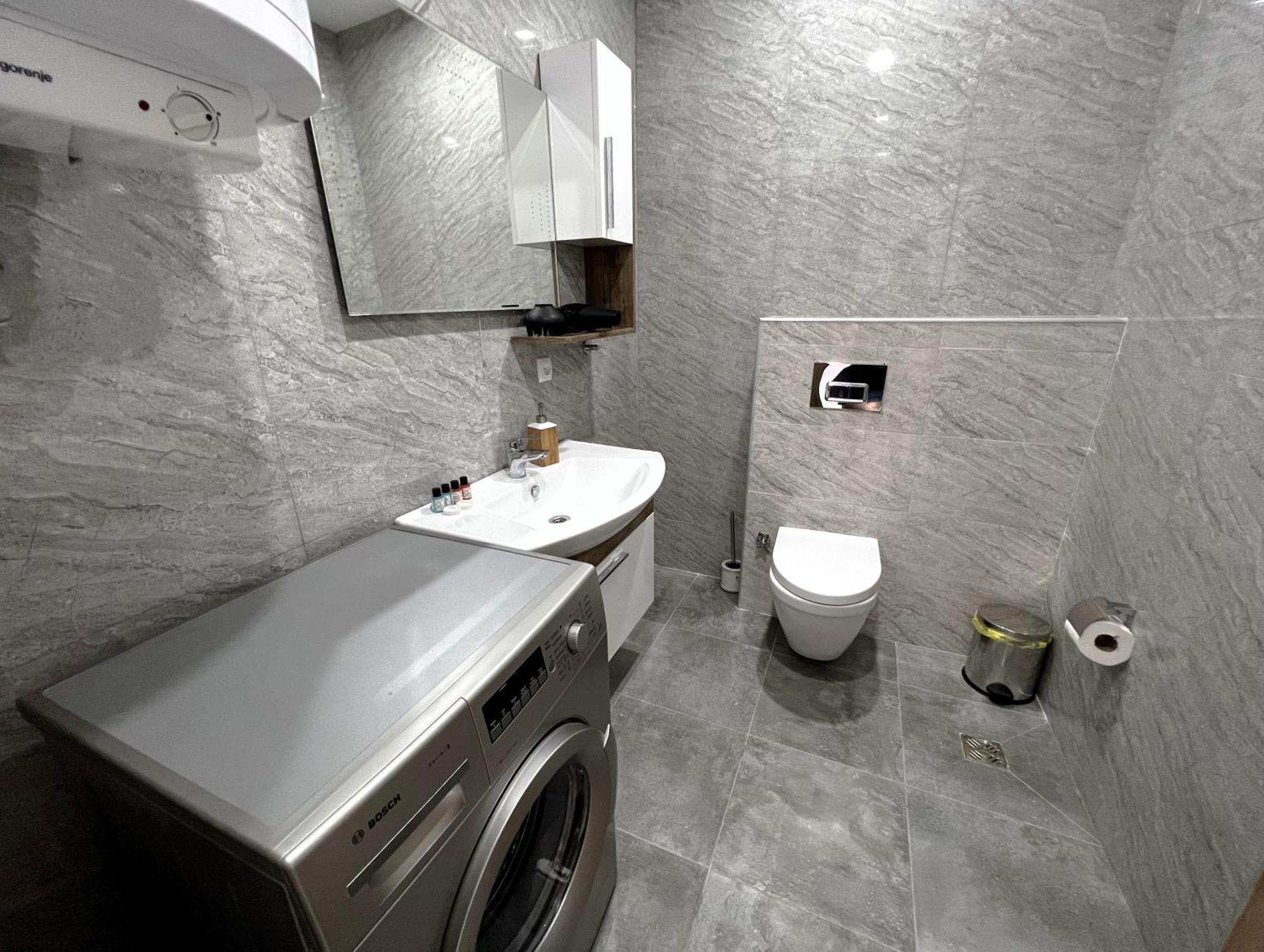 Apartments With Sea And Mountain Views, Portа Batumi Tower Esterno foto